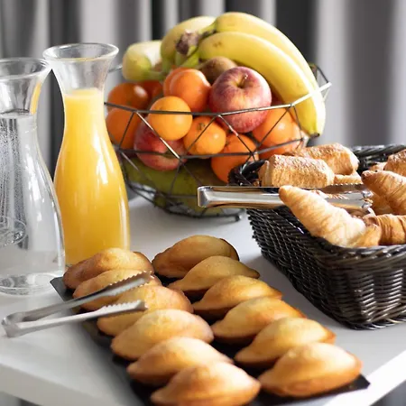 Ibis Le Bourget 3*