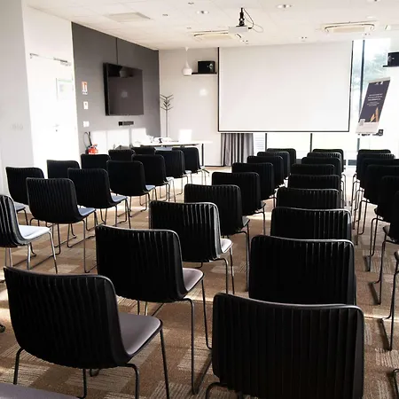 Ibis Le Bourget Hotel 3*
