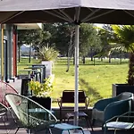 Ibis Le Bourget فندق