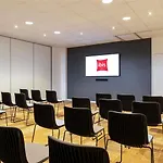 Ibis Le Bourget فندق