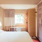 Ibis Le Bourget 3*