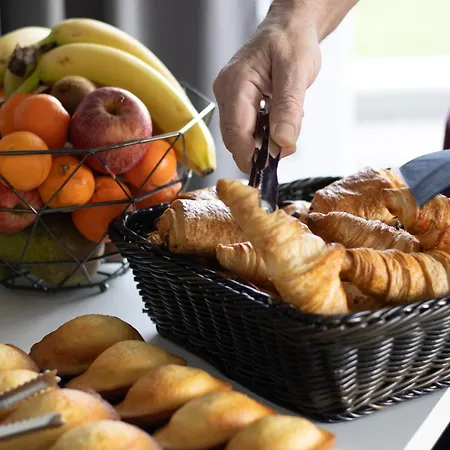 Ibis Le Bourget Отель