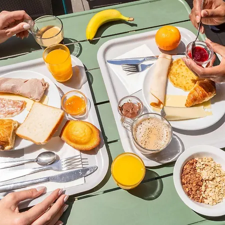 Ibis Hotel 3*