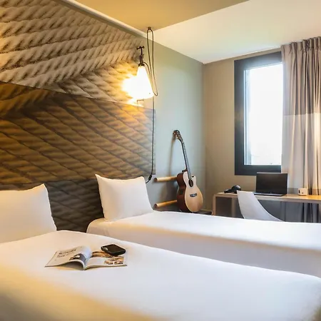 Отель Ibis Le Bourget