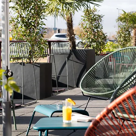 Ibis Le Bourget Отель Гонес