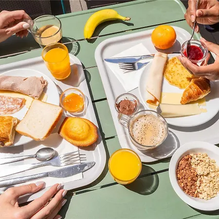 Отель Ibis Le Bourget