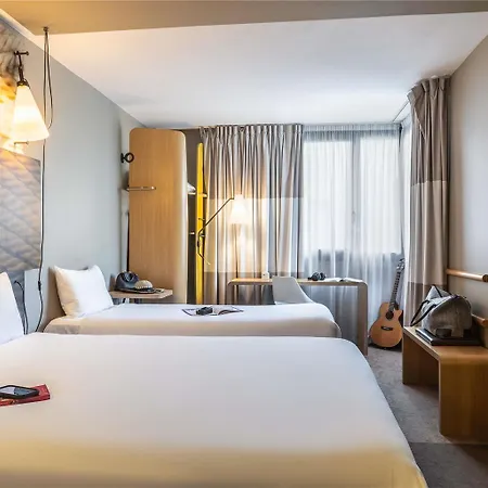 Ibis Le Bourget 3*