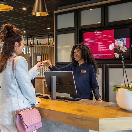Ibis Le Bourget 3*
