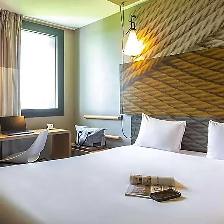 Ibis Le Bourget Hotel