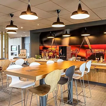 Ibis Le Bourget 3*