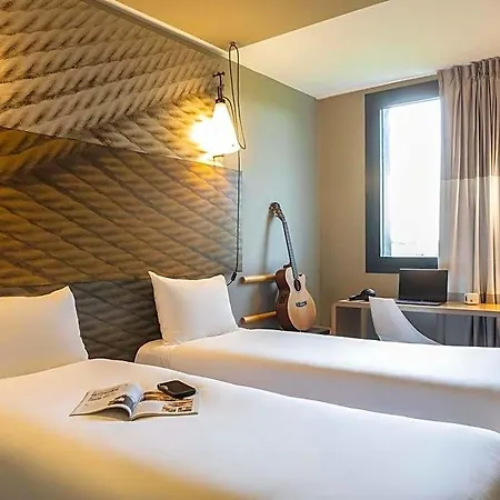 Ibis Le Bourget 3*