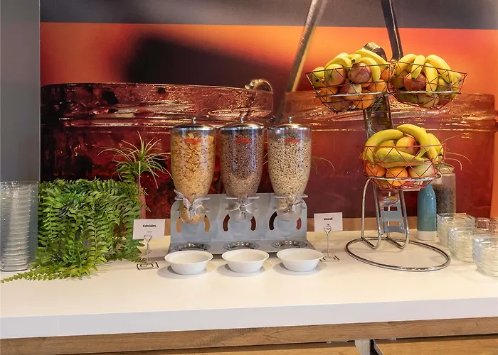 Ibis Le Bourget Отель